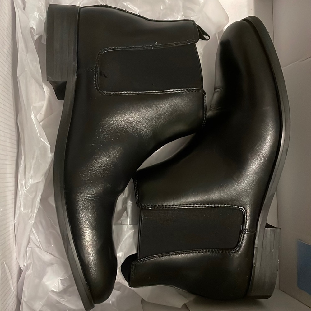 EXPRESS Black Genuine Leather Chelsea Boots